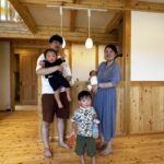 稲沢市の梁と壁紙で彩る、こだわりの木の家